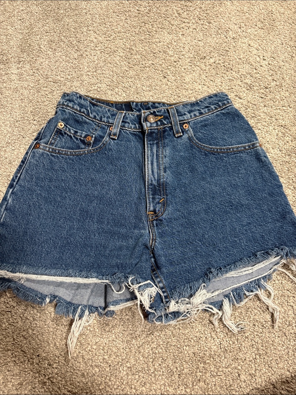 Vintage Women’s Levi’s 550 Jean Shorts